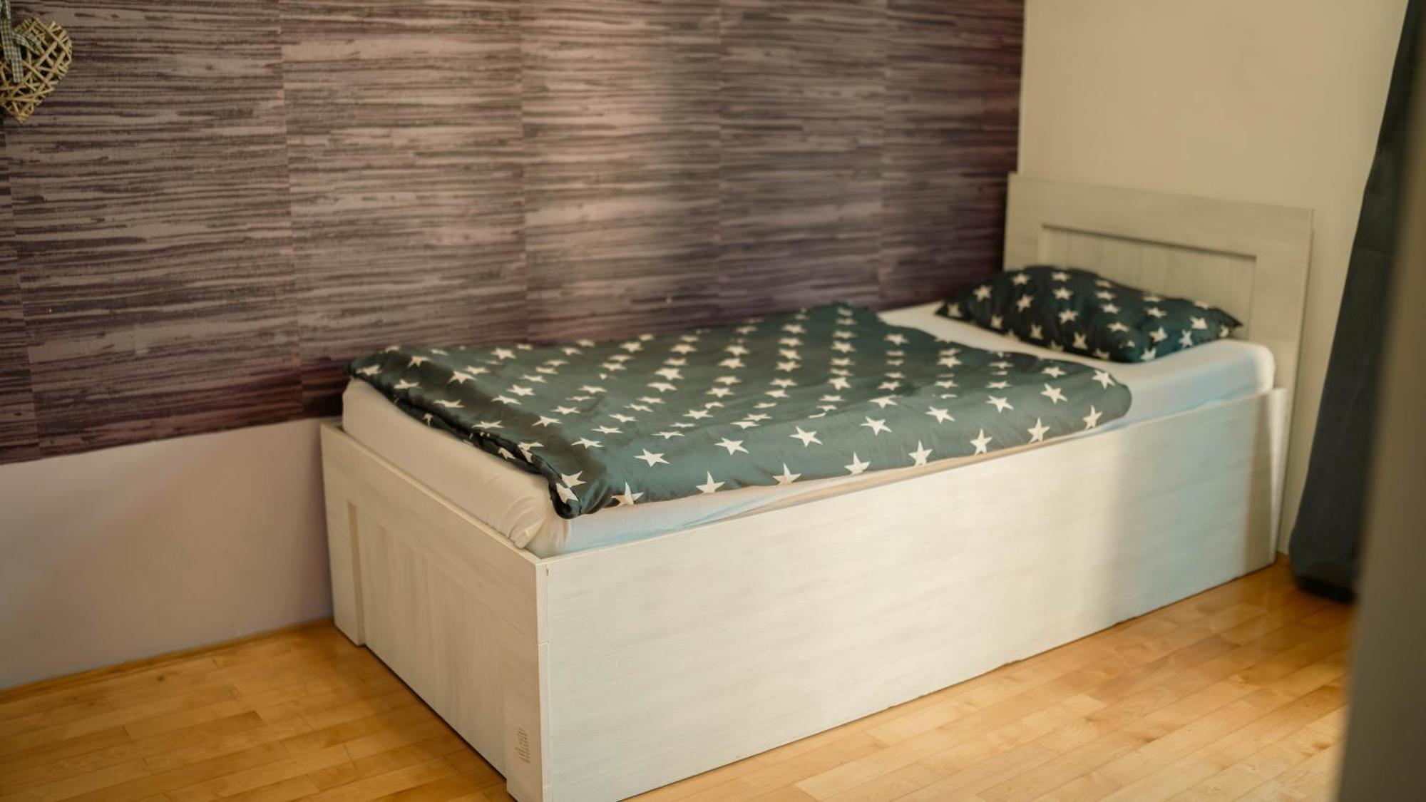 Hostel Tuzla Kültér fotó