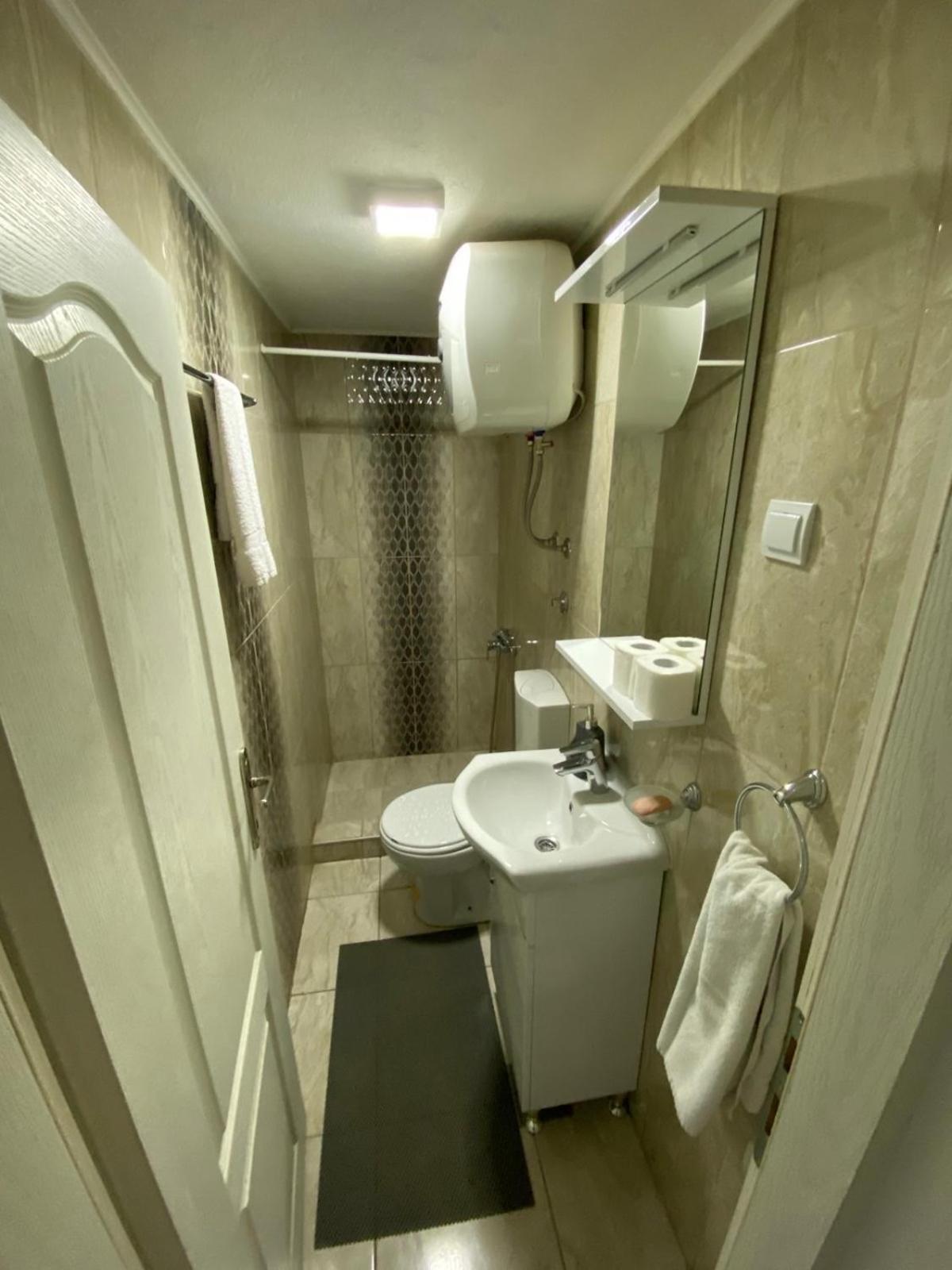 Hostel Tuzla Kültér fotó